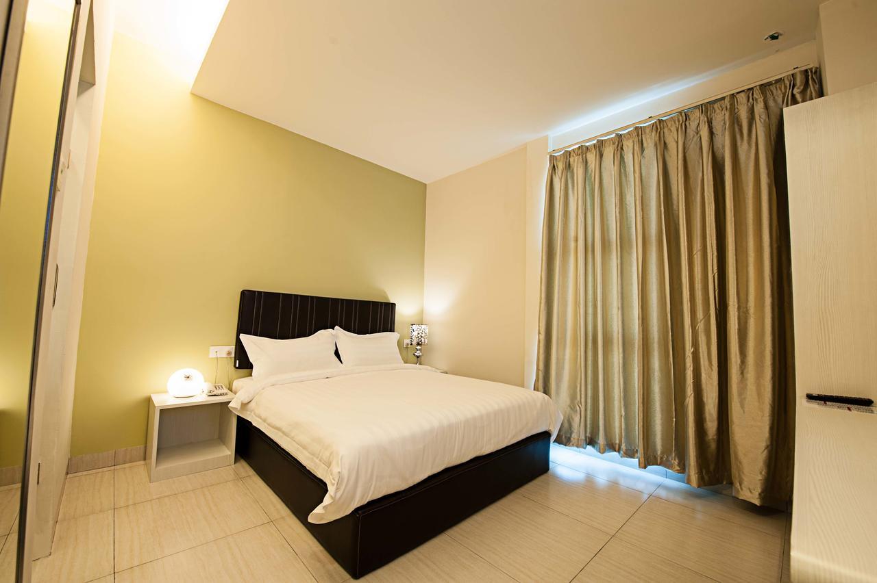 Seven Hotel Putatan Kültér fotó