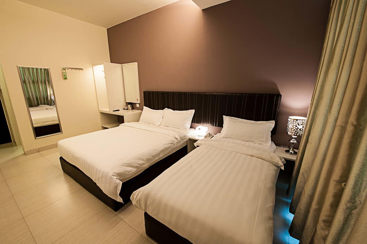 Seven Hotel Putatan Kültér fotó