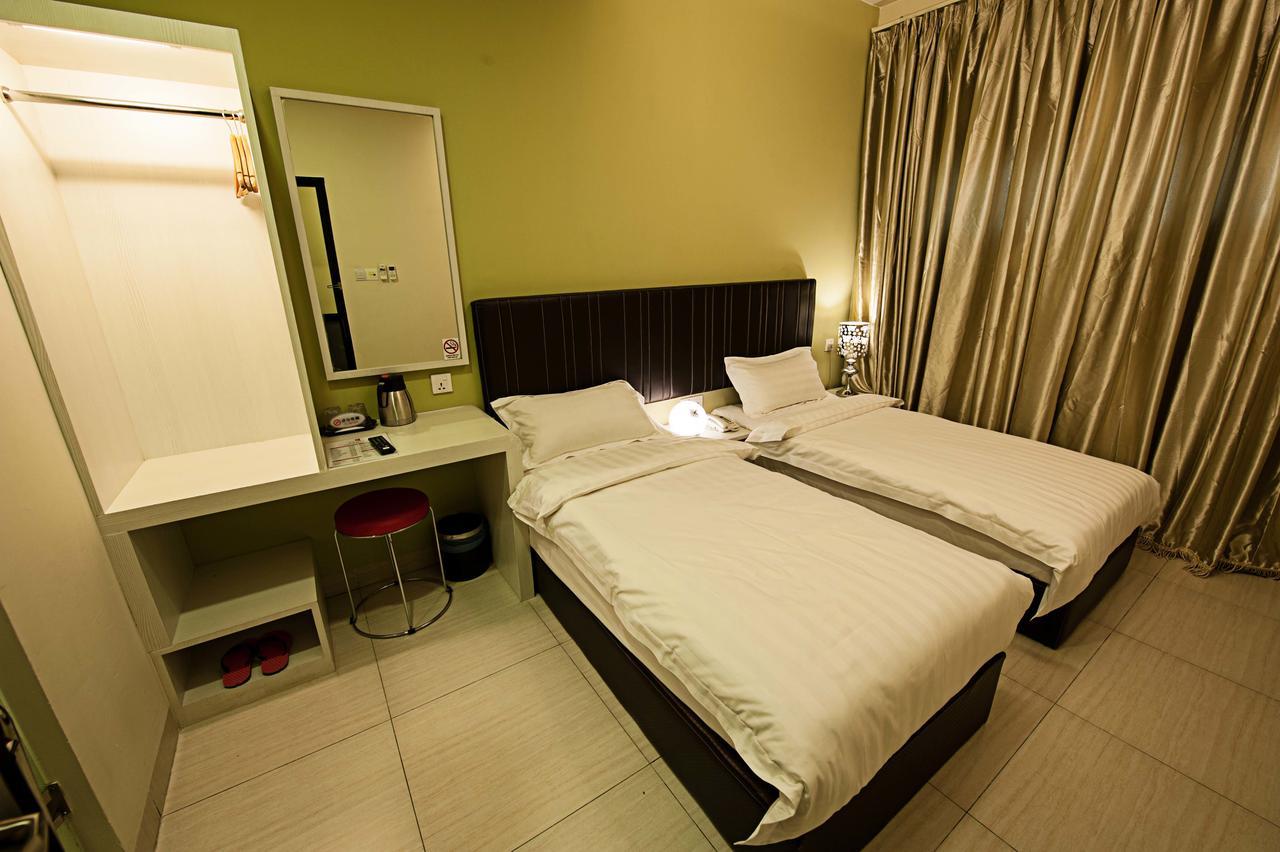 Seven Hotel Putatan Kültér fotó