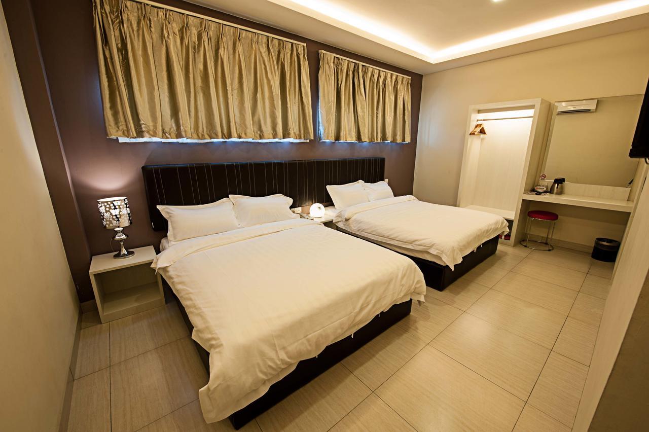 Seven Hotel Putatan Kültér fotó