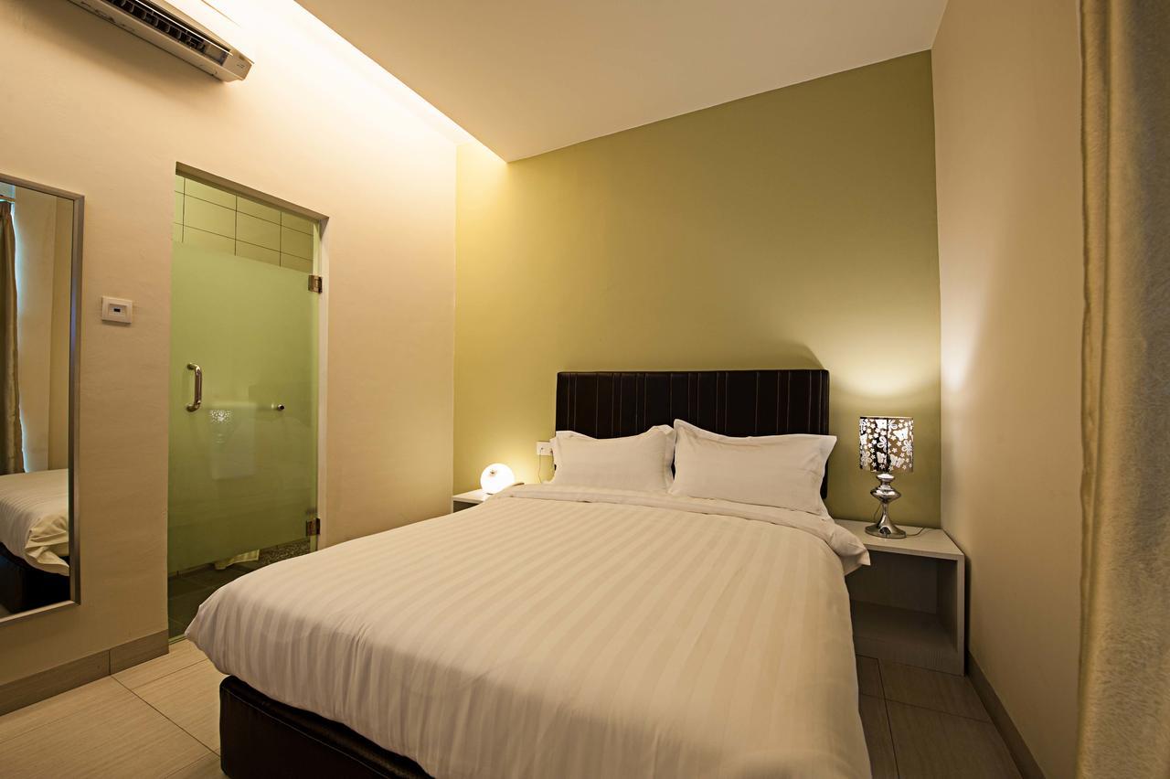 Seven Hotel Putatan Kültér fotó
