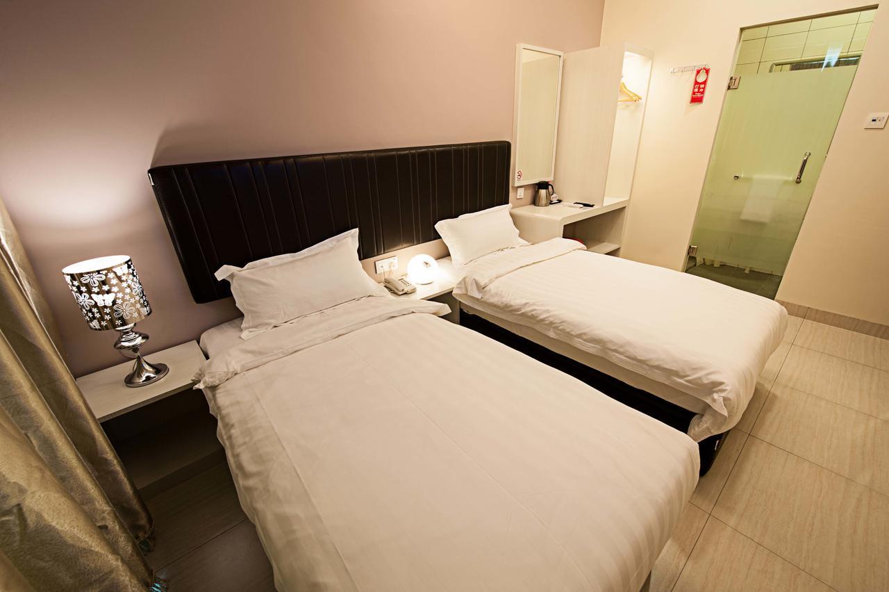 Seven Hotel Putatan Kültér fotó
