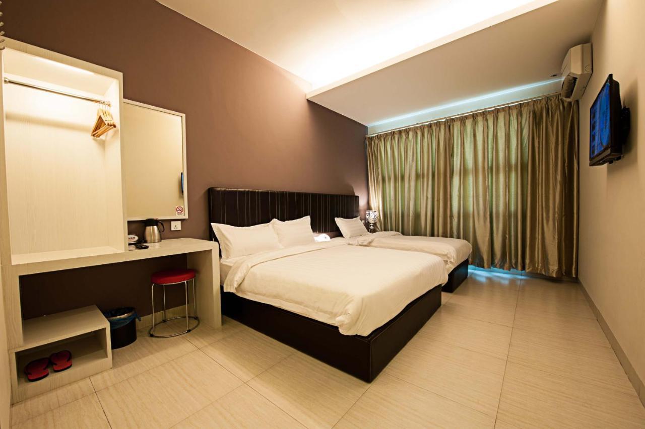 Seven Hotel Putatan Kültér fotó
